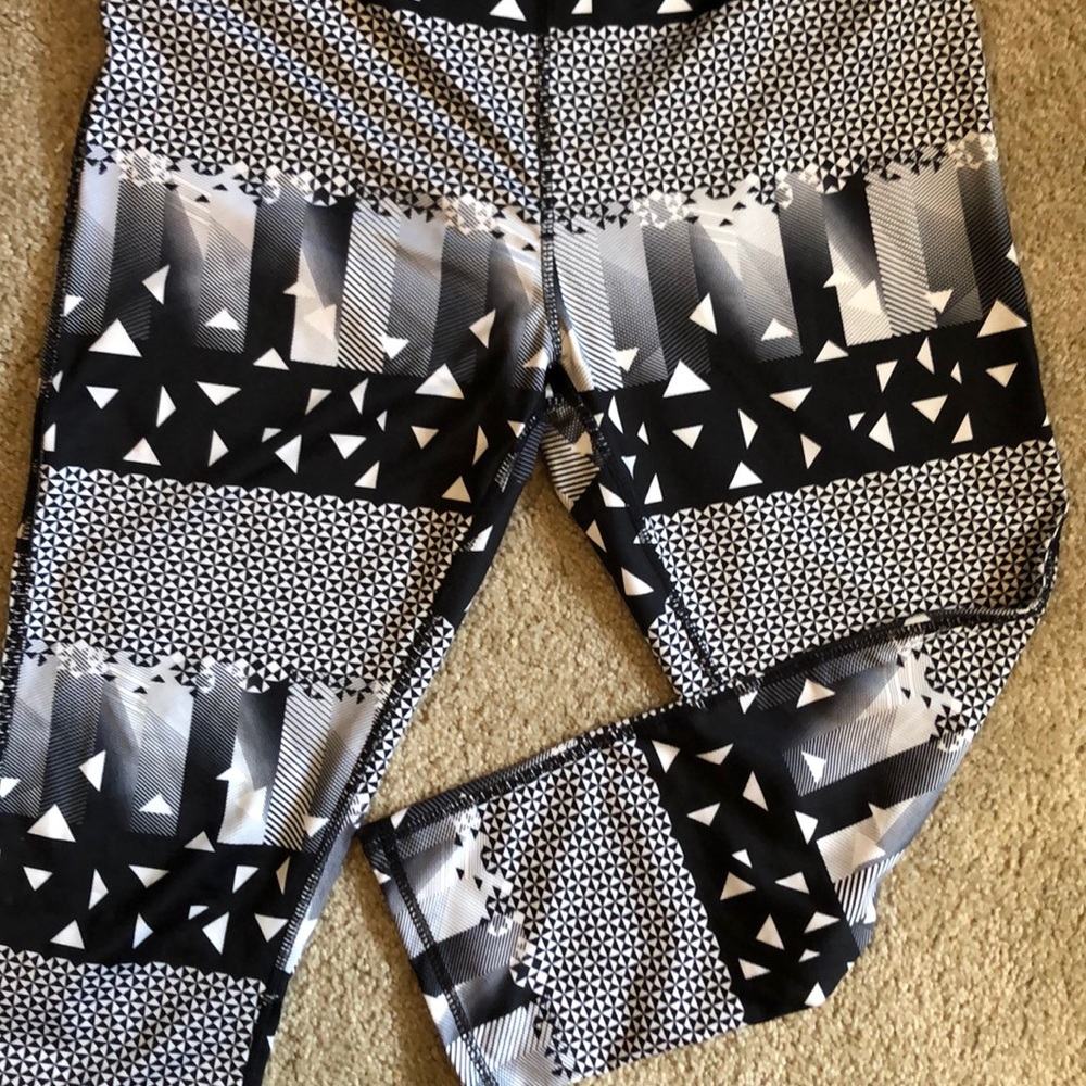 bold print yoga pants!